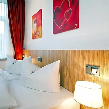 Schaper Hotel 3*